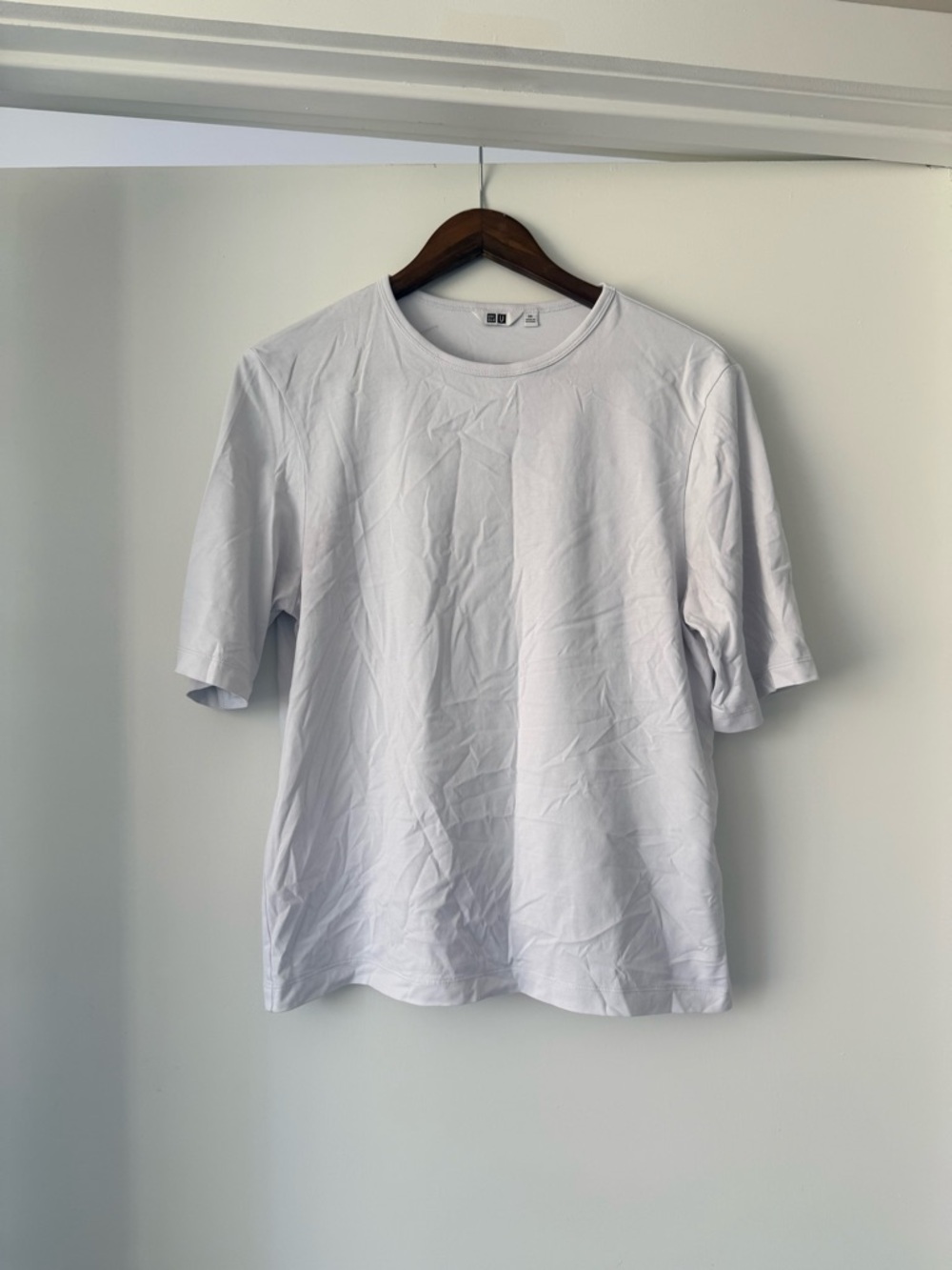 Uniqlo Short Sleeve Crewneck T-Shirt in White
